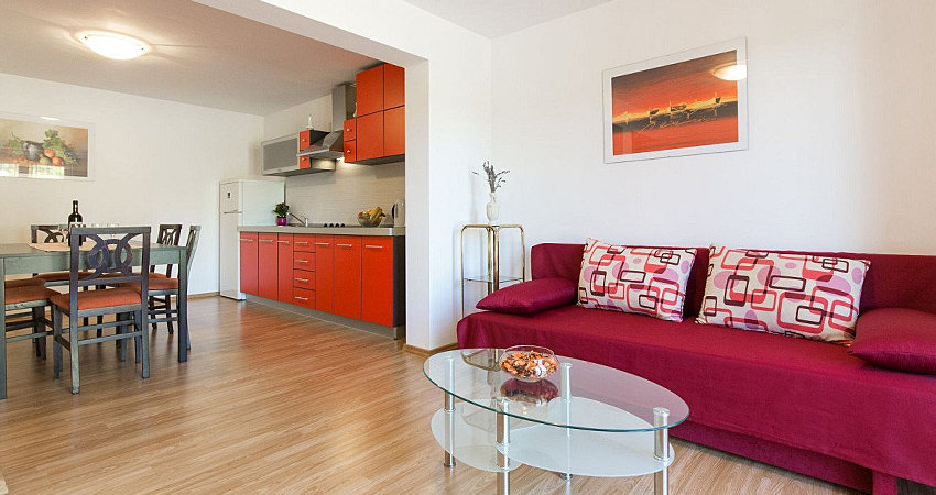 App Zoran 1 (4+1) ***